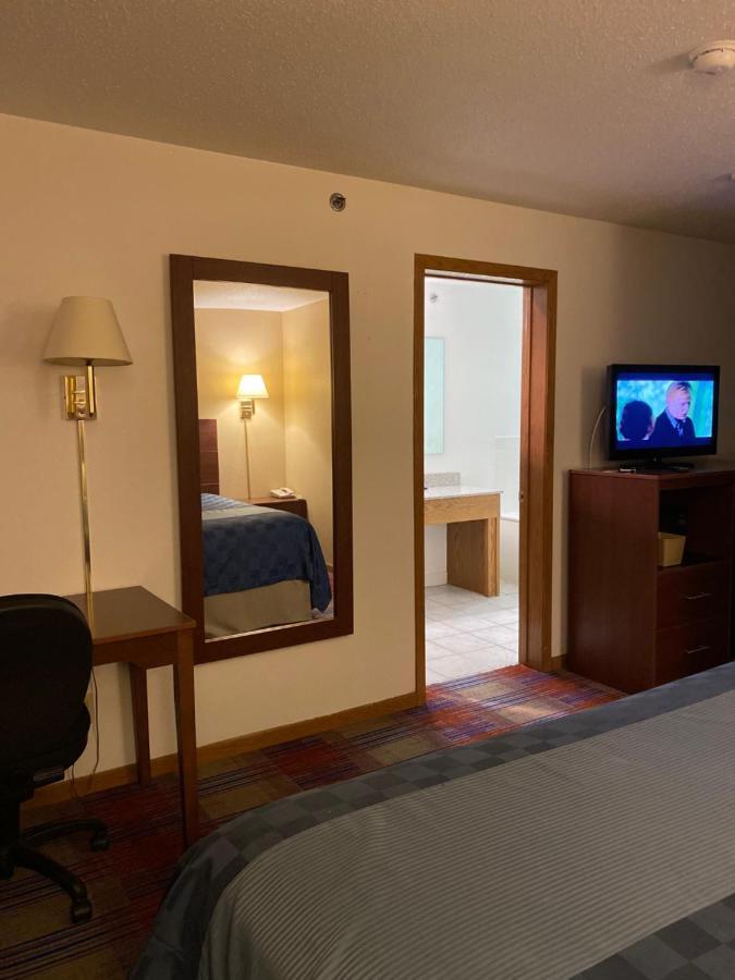 Americas Value Hotel