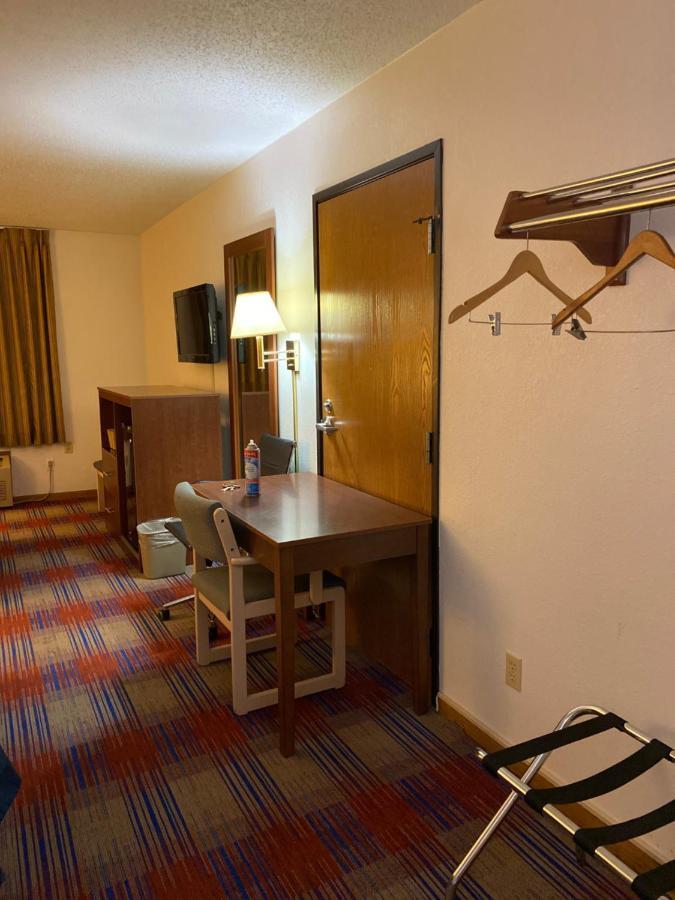 Hotel Americas Best Value 2*